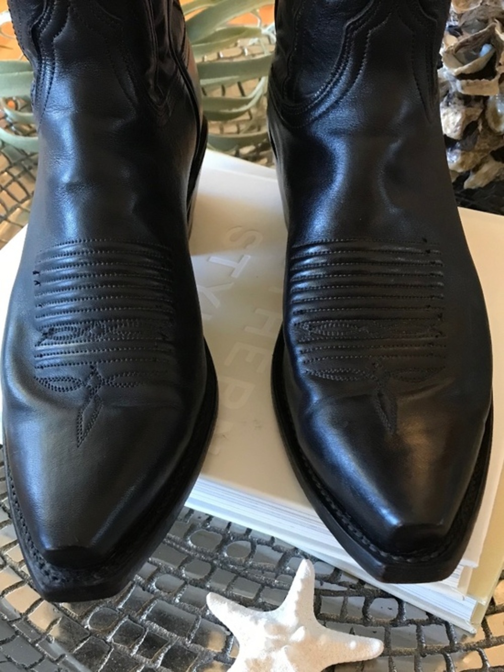LUCCHESE MODERN COWGIRL CHIC BLACK LEATHER ELEVATED WESTERN SNIP TOE BOOTS - Picture 3 of 14